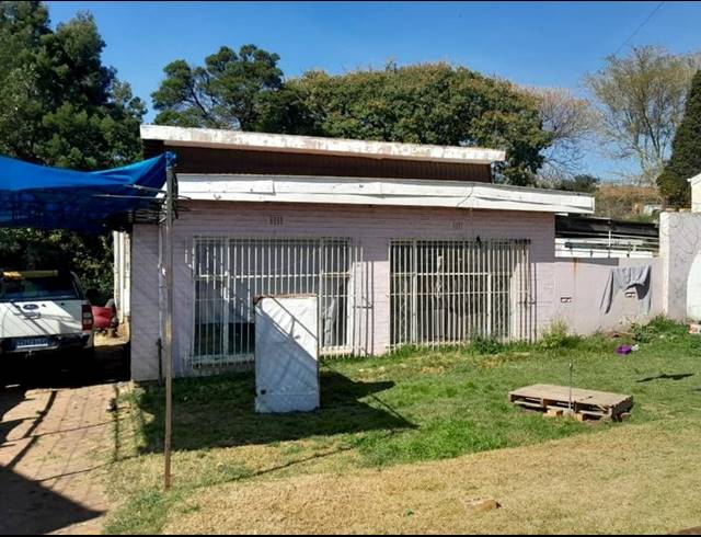 3 BEDROOM HOUSE FOR SALE IN WEST TURFFONTEIN